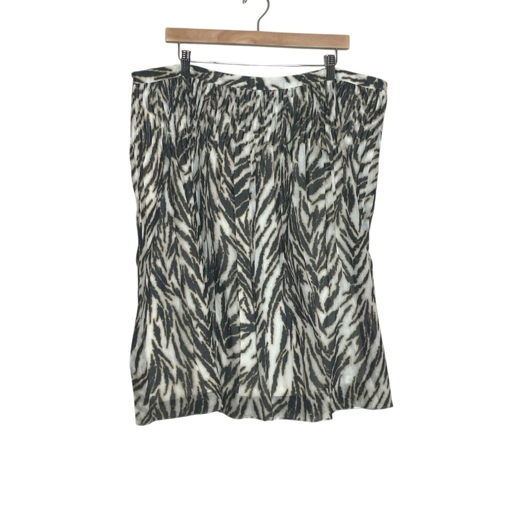 Talbots Woman Plus Skirt Animal Print Black Cream Side Zip Lined Fit Flare 20W